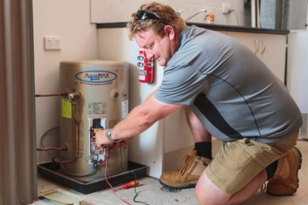 how long does a water heater take to heat up